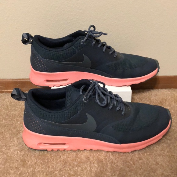Nike Shoes - Nike Air Max Thea’s